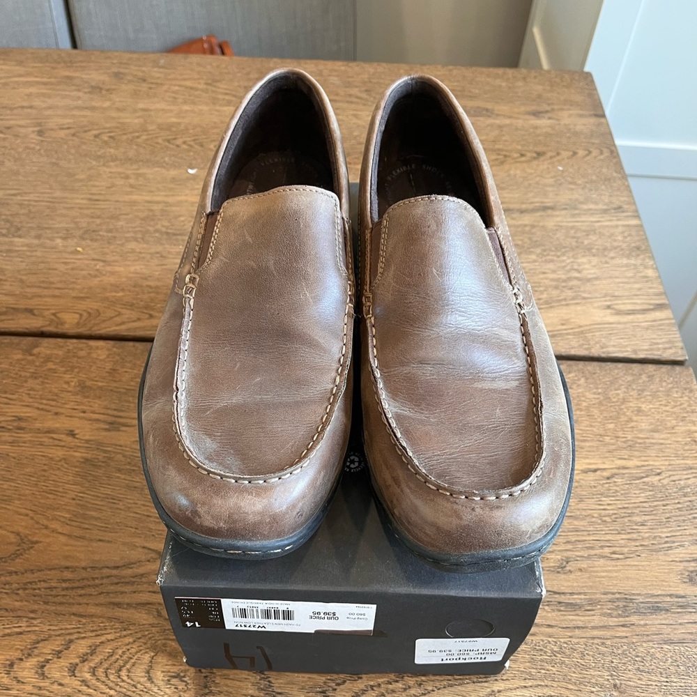 Rockport Mens brown slip on dress shoe 14m